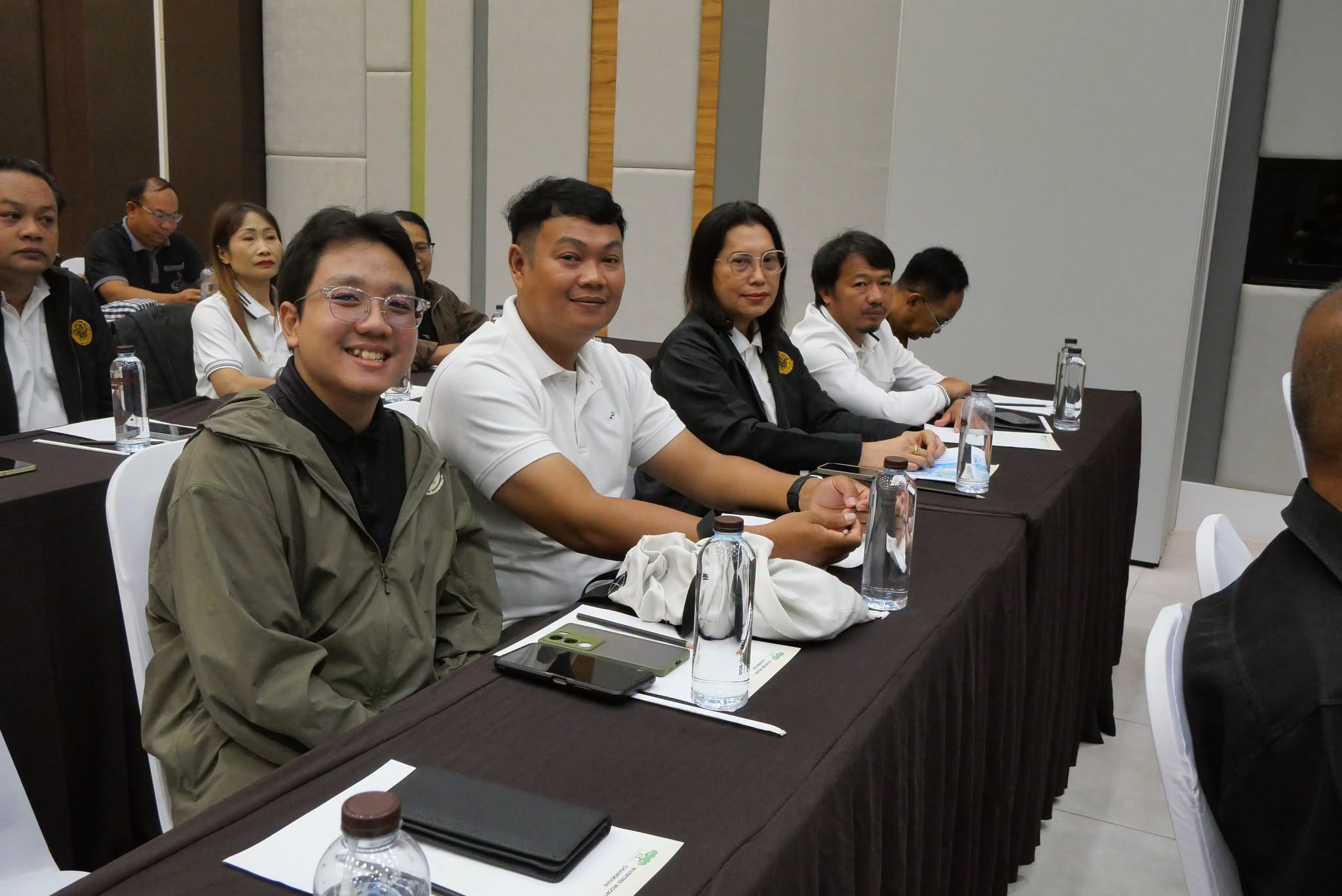 title - รองเลขาธิการ ส.ป.ก. ปิดโครงการสัมมนาฯ เดินหน้ายกระดับงานจัดที่ดิน-กองทุนฯ มุ่งเป้าขับเคลื่อนการดำเนินงานปี 2570